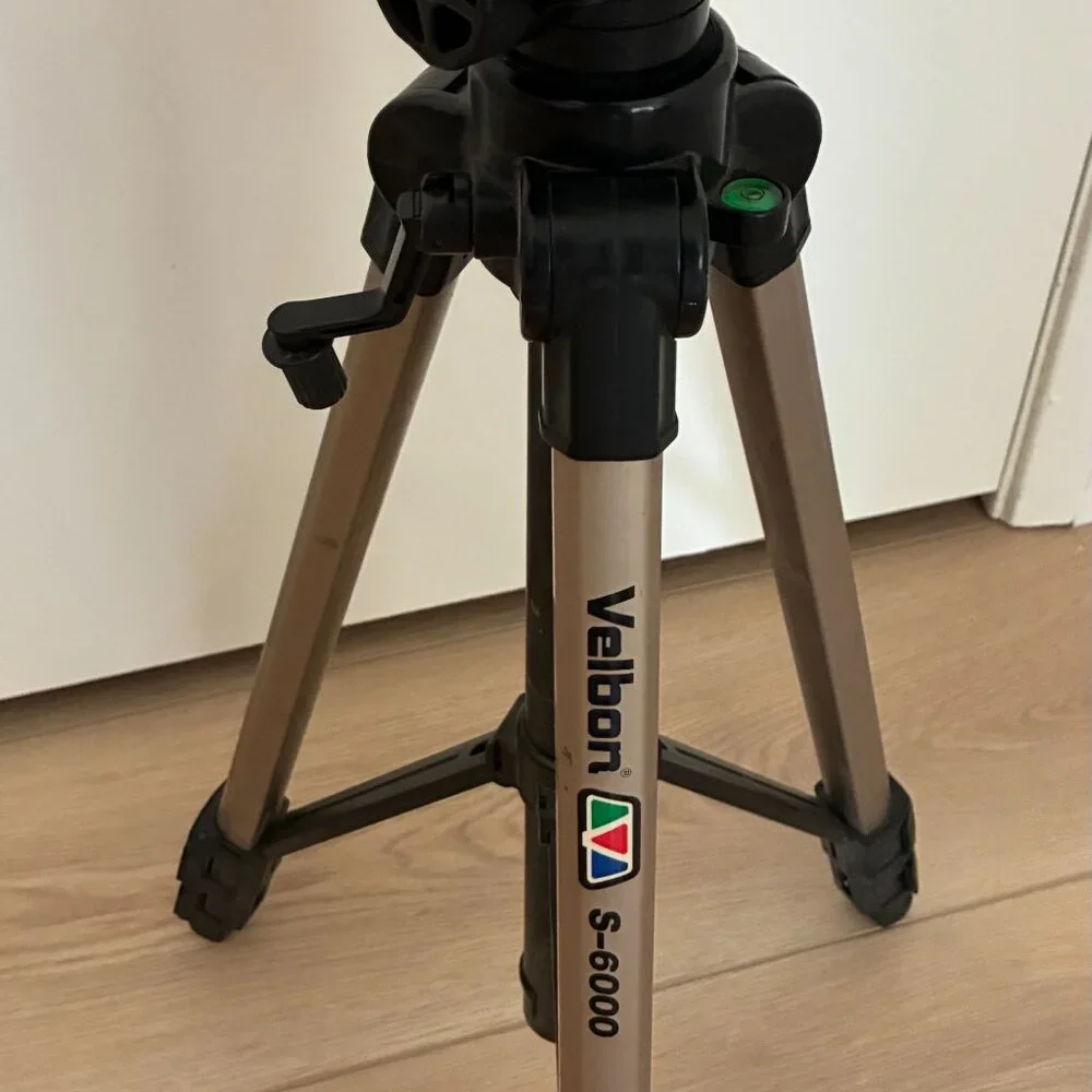 Great Condition - Velbon S-6000 Aluminum Camera Tripod